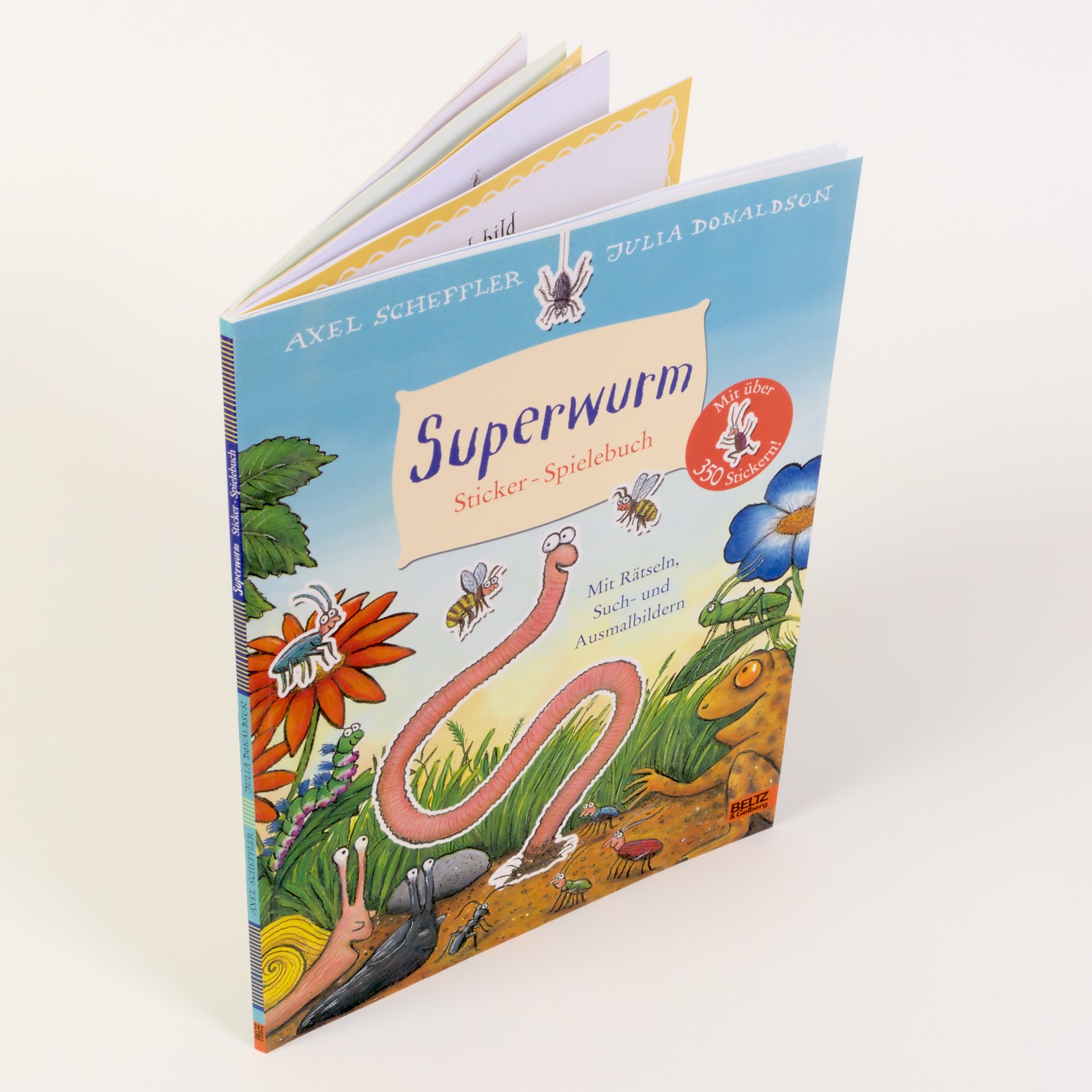 Superwurm. Sticker-Spielebuch