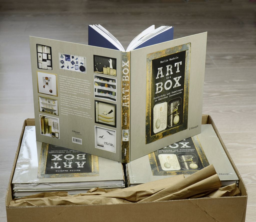 out of the box: ART IN A BOX
