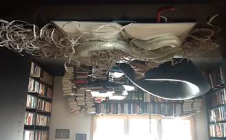 Das harte Los einer Buchhändlerin oder das To-Read-Wohnzimmer